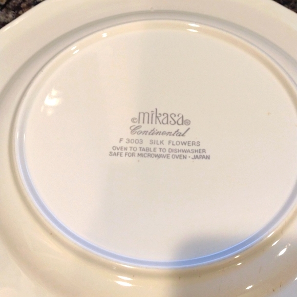 3 Mikasa 🌺 Salad Plates Silk Flowers Japan vintage discontinued - Picture 6 of 6